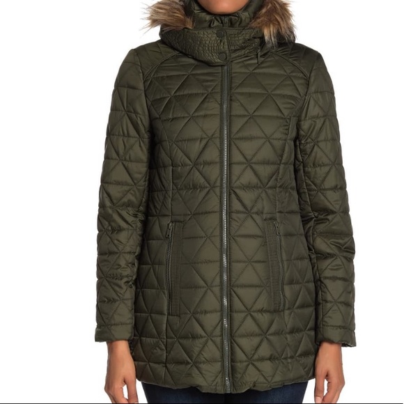 ANDREW MARC Hooded Quilted Puffer Jacket - Picture 11 of 11